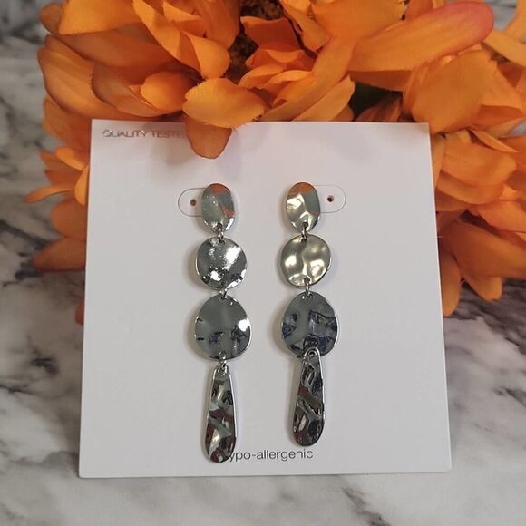 Hammered Circle Drop Earring Silver Color - Picture 7 of 8